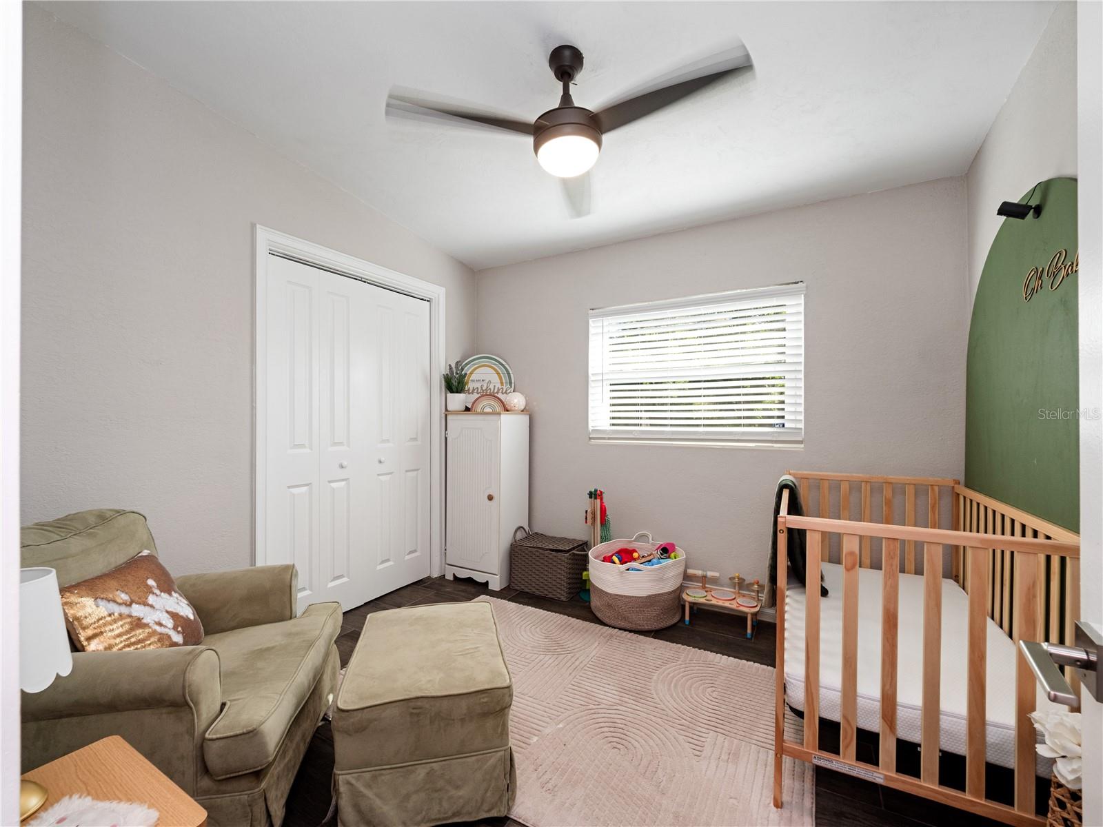 106 E Jinkins Cir Property Photo 16