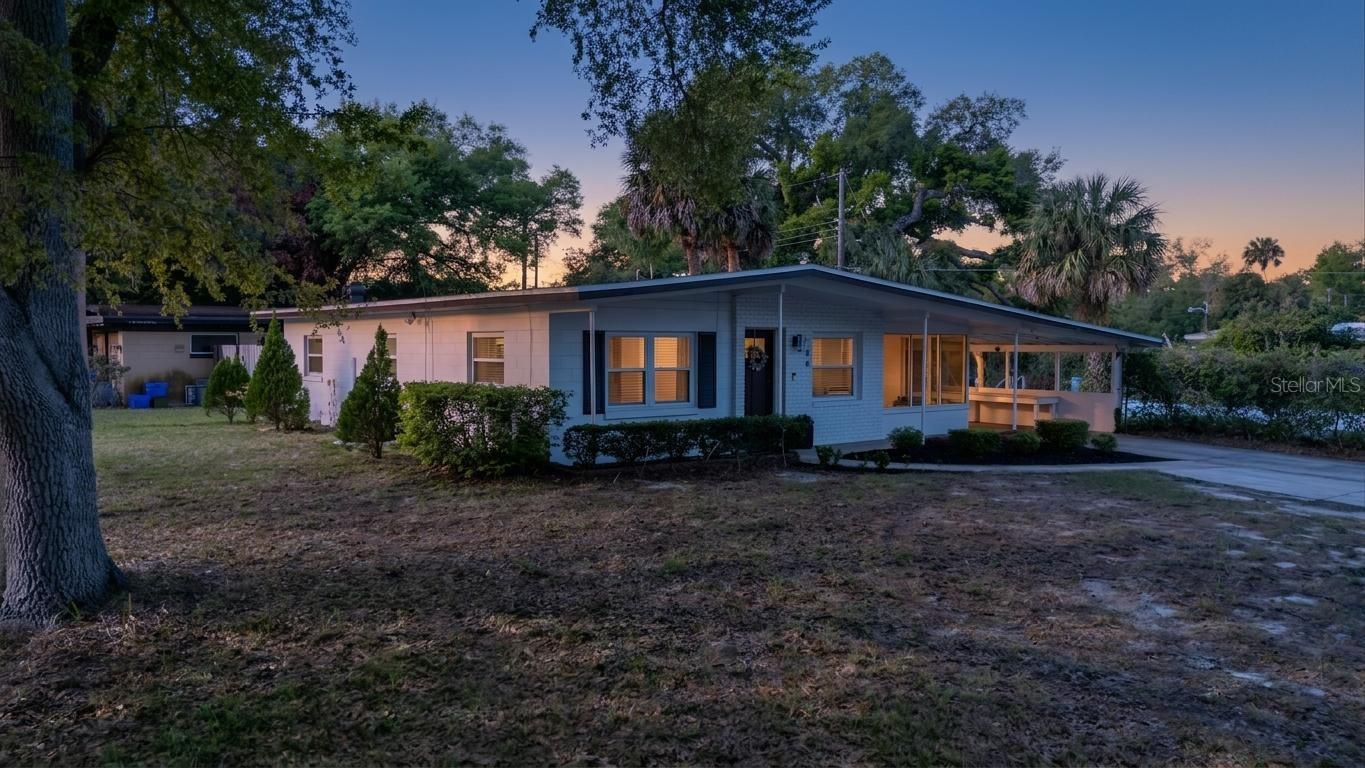 106 E Jinkins Cir Property Photo 24