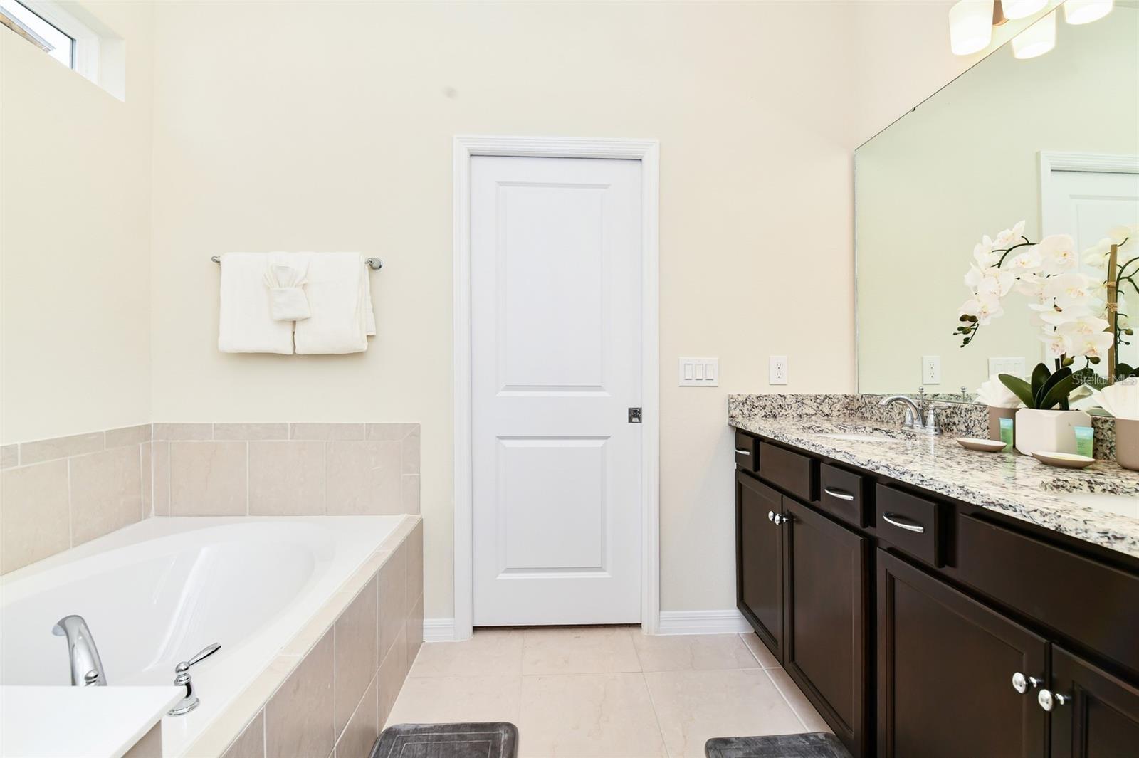 3373 Lilac Way Property Photo 39