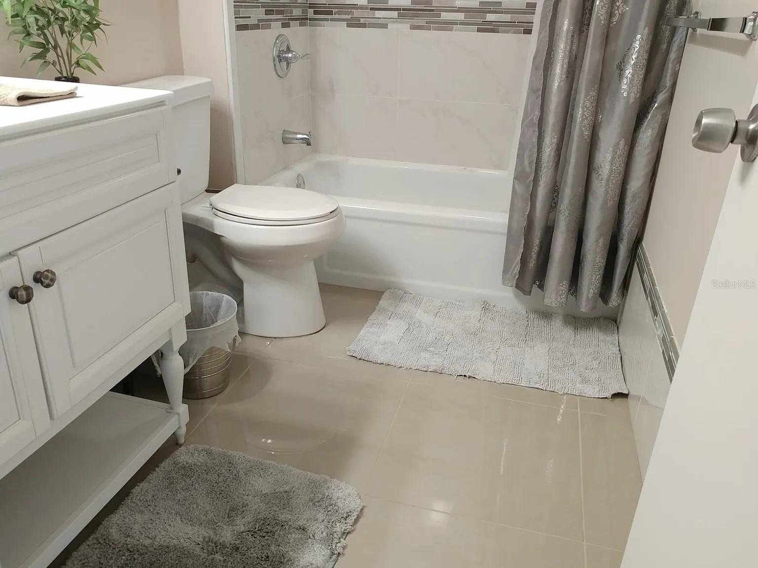 2225 Holden Ave #109 Property Photo 8