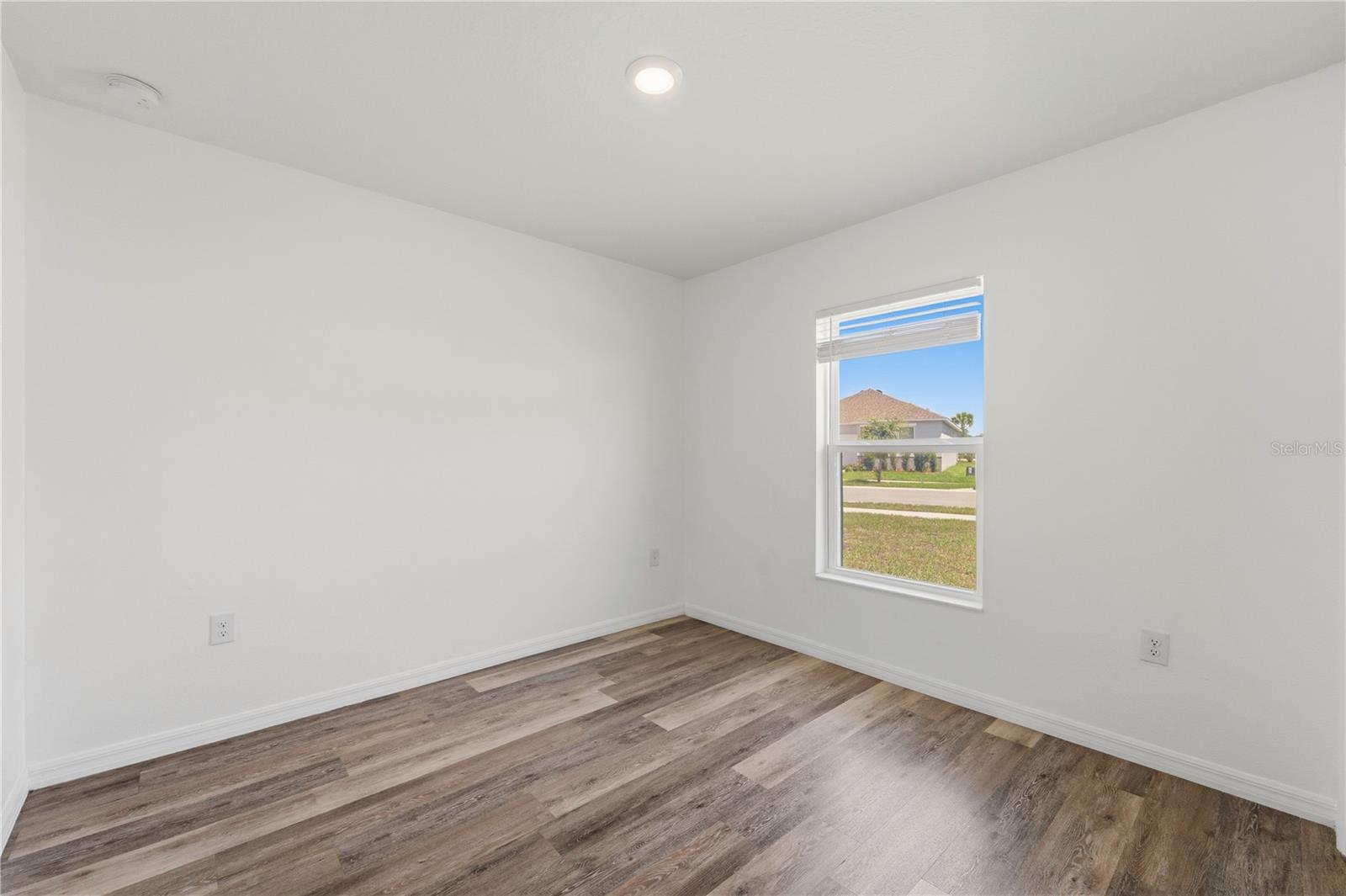 820 Overpool Ave Property Photo 12