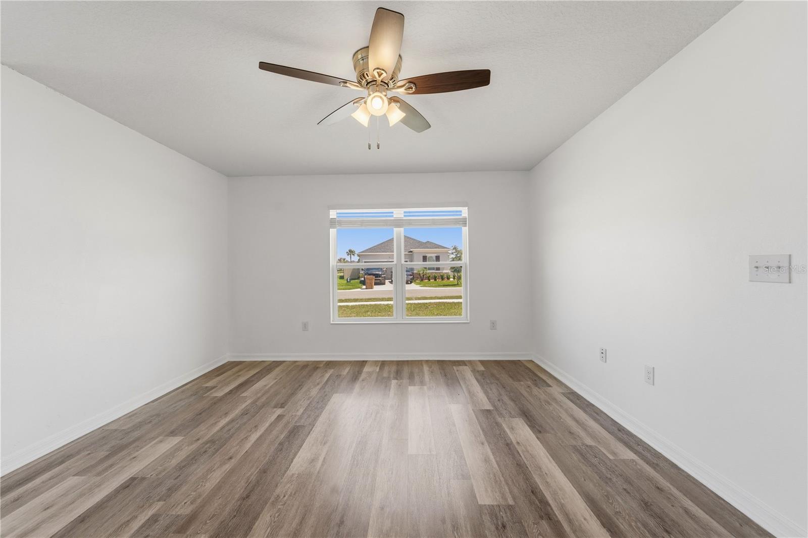 820 Overpool Ave Property Photo 16