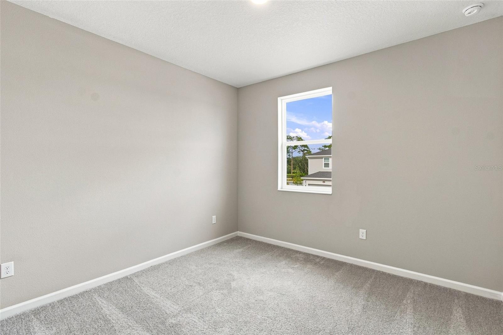 1347 Lumpini St Property Photo 20
