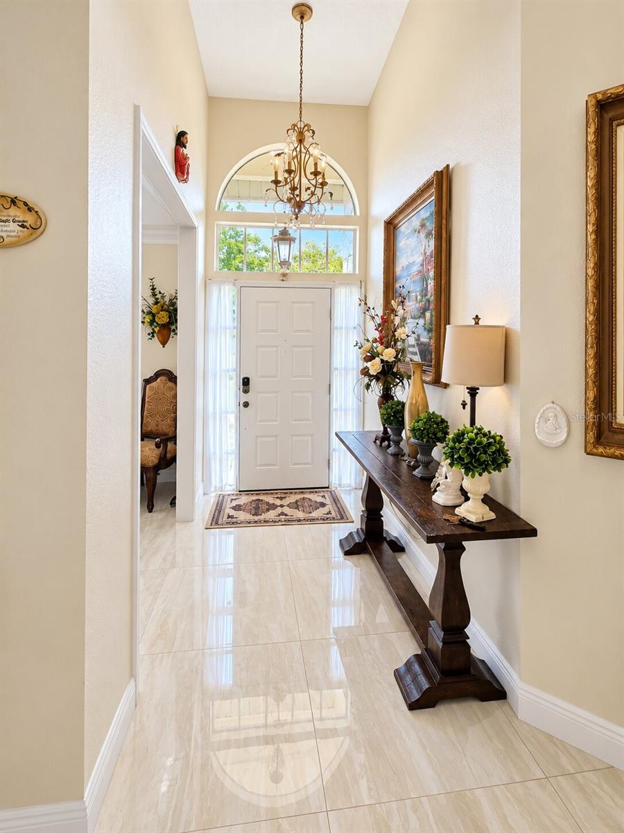 O6394091 Property Photo 2