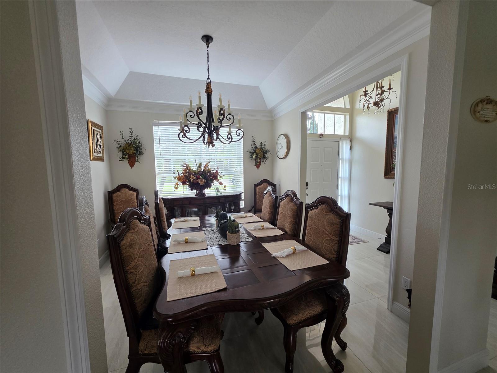 O6394091 Property Photo 5