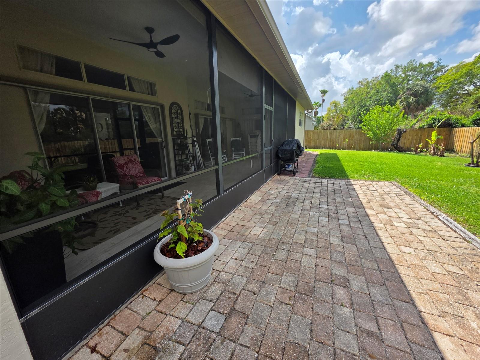 O6394091 Property Photo 22