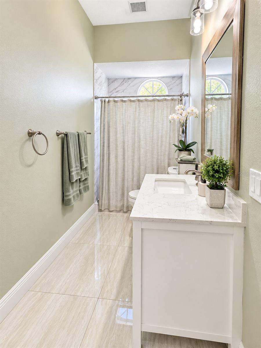 O6394091 Property Photo 28