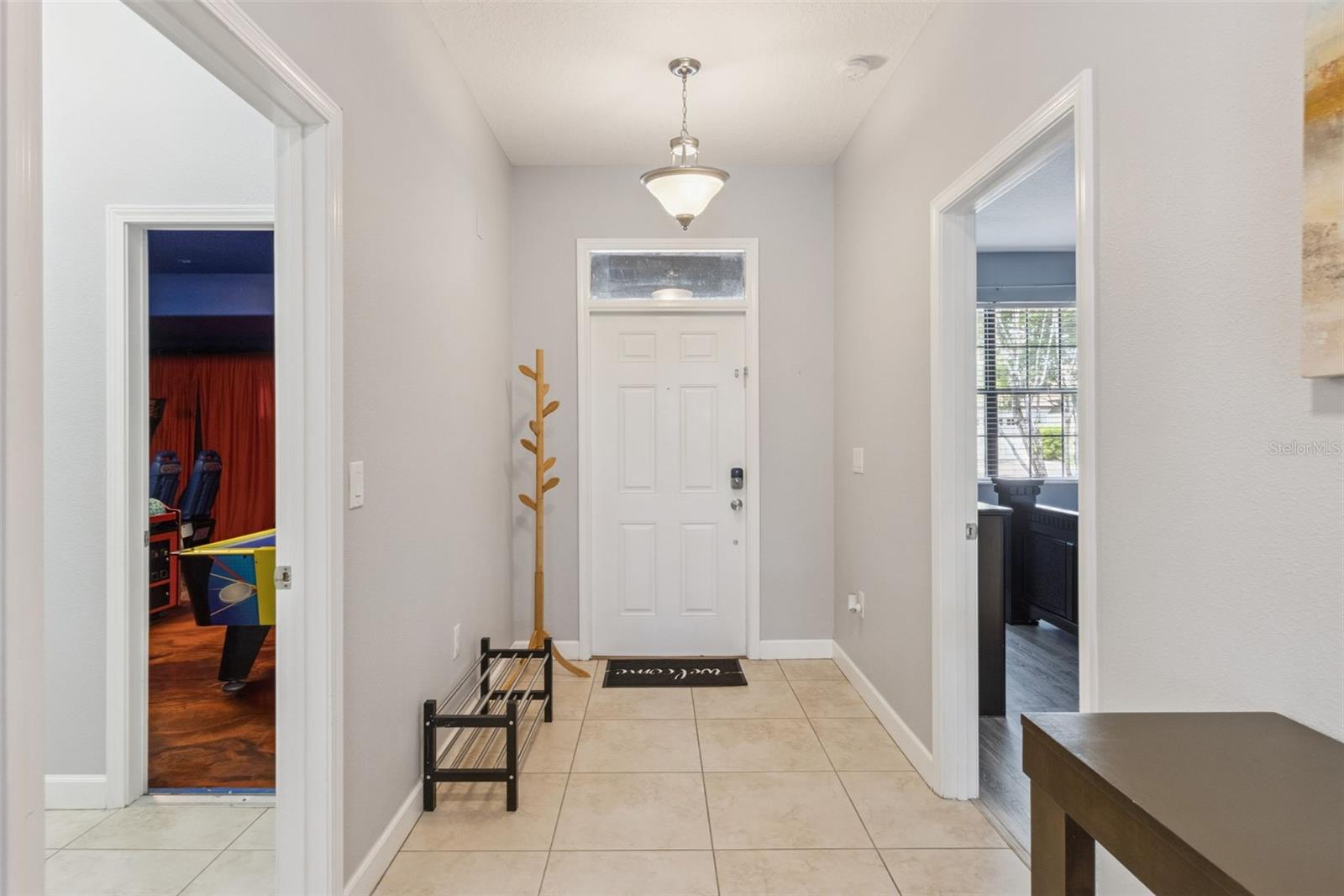 9027 Shadow Mountain St Property Photo 3