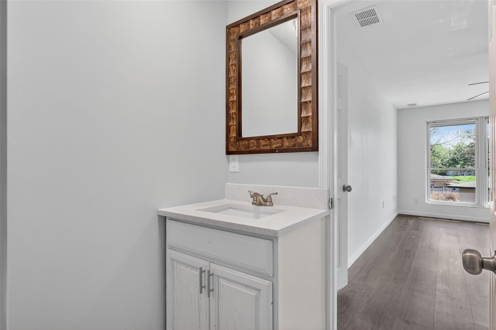 1935 Conway Rd #f6 Property Photo 14