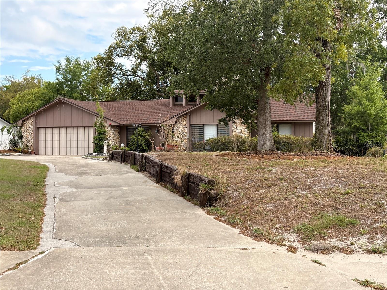 4504 Crimson Ct Property Photo 2