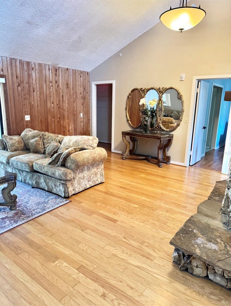 4504 Crimson Ct Property Photo 18