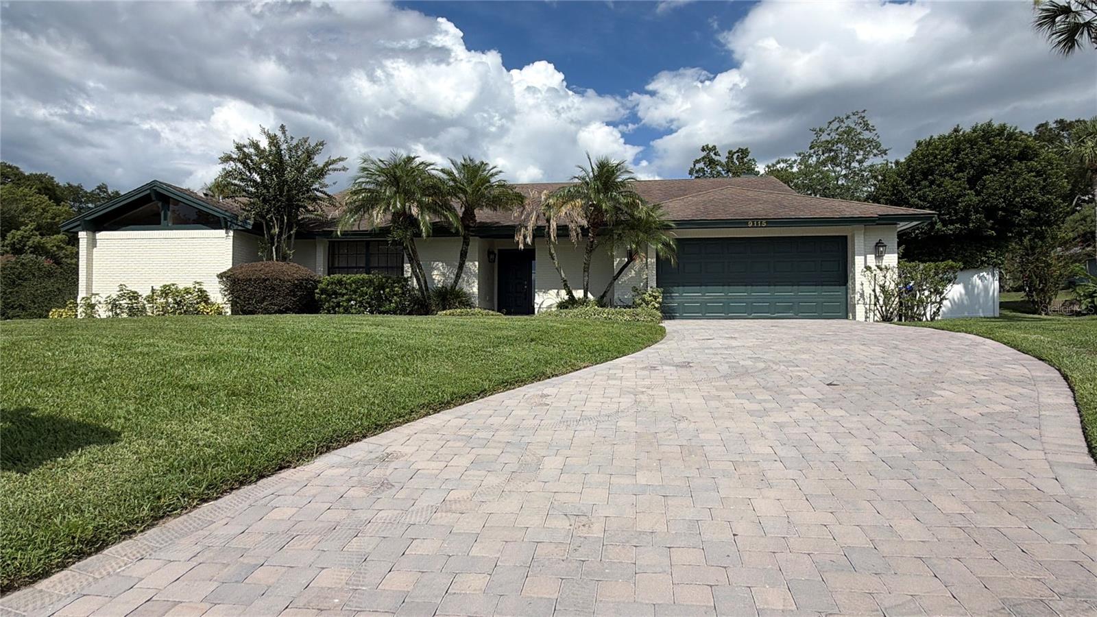 9115 Bay Side Ct Property Photo 1