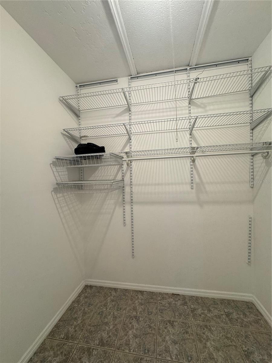 714 West Ct Property Photo 12
