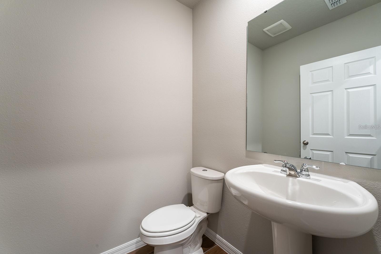 5252 Sanders Oak Trl Property Photo 11
