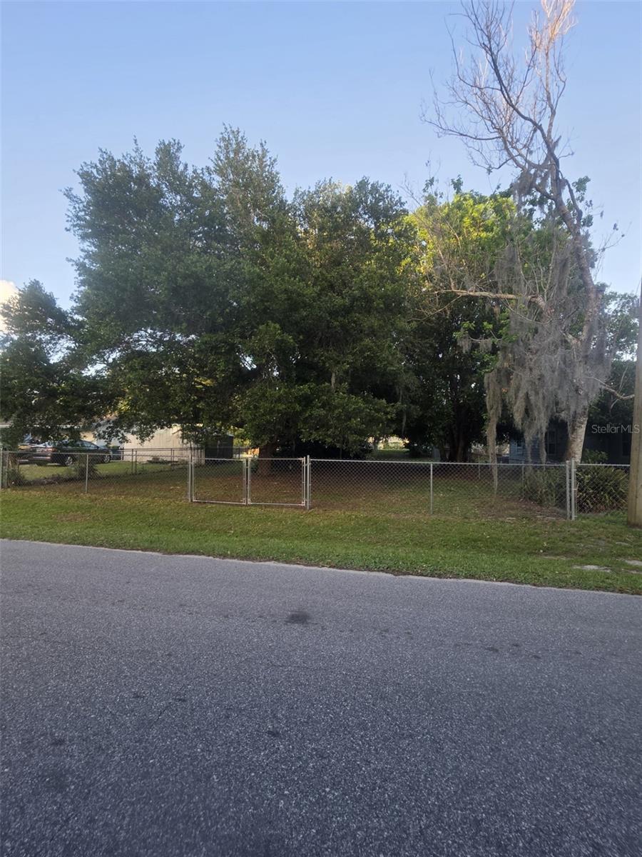 722 Nevada St Property Photo 4