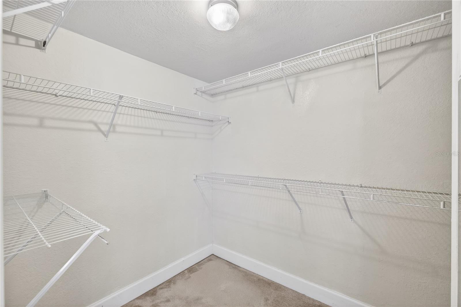 300 E South St #2014 Property Photo 17