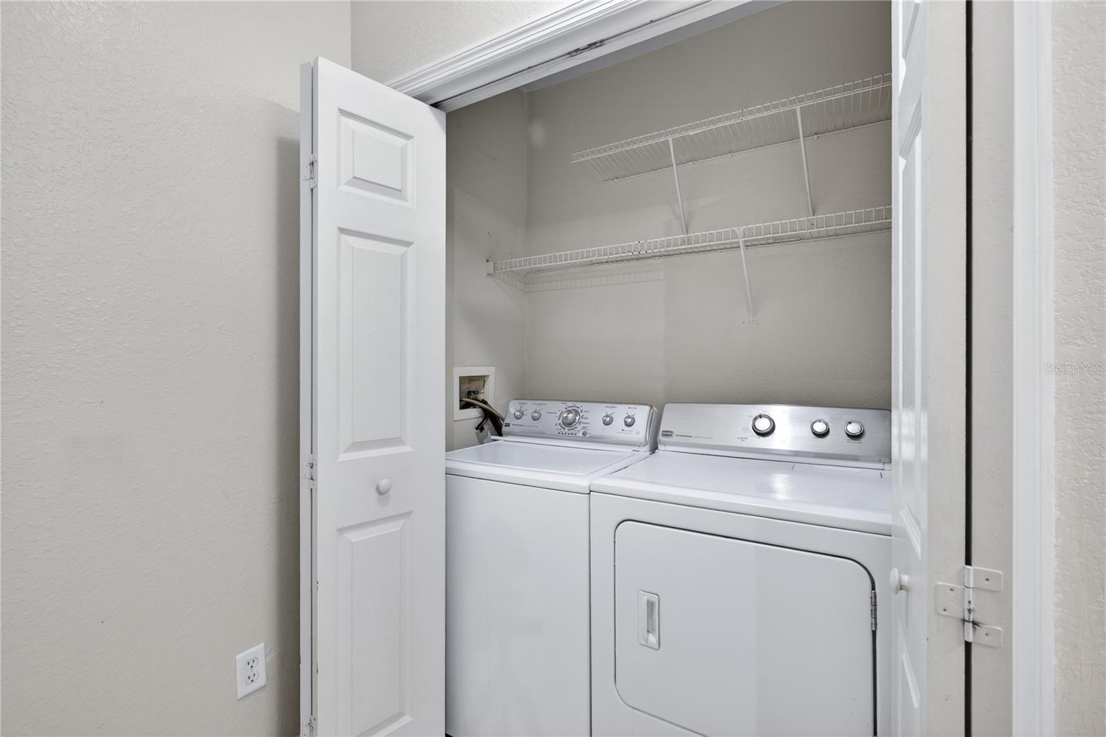 300 E South St #2014 Property Photo 20