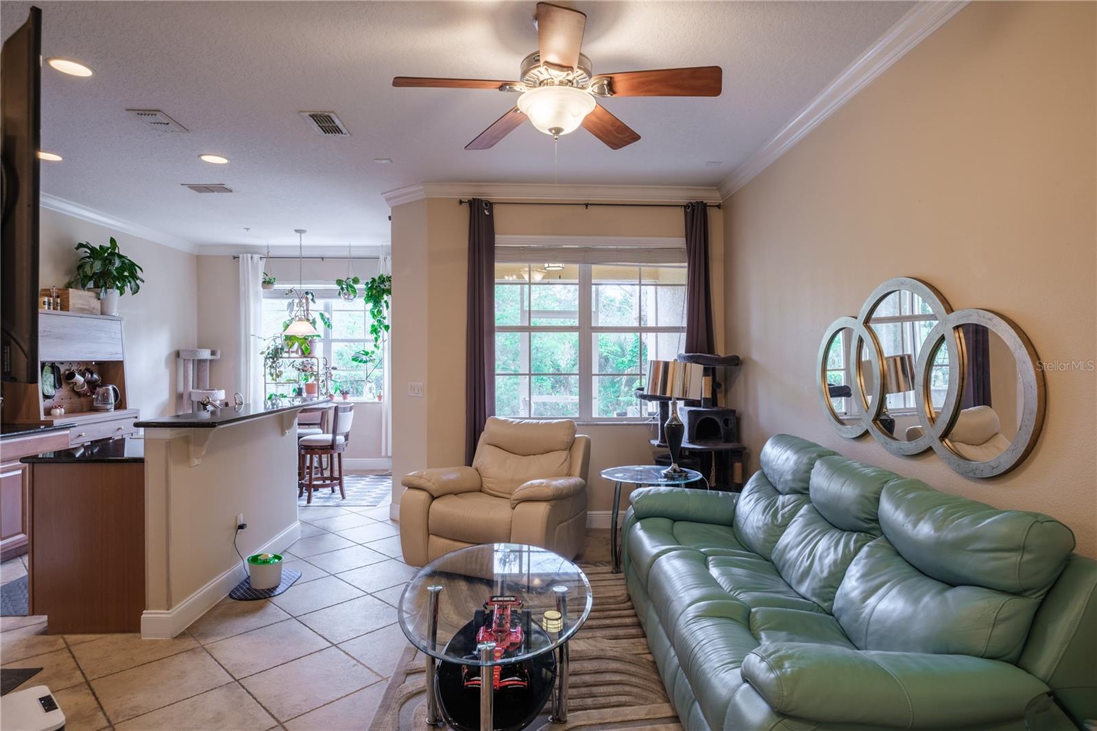 873 Assembly Ct Property Photo 4