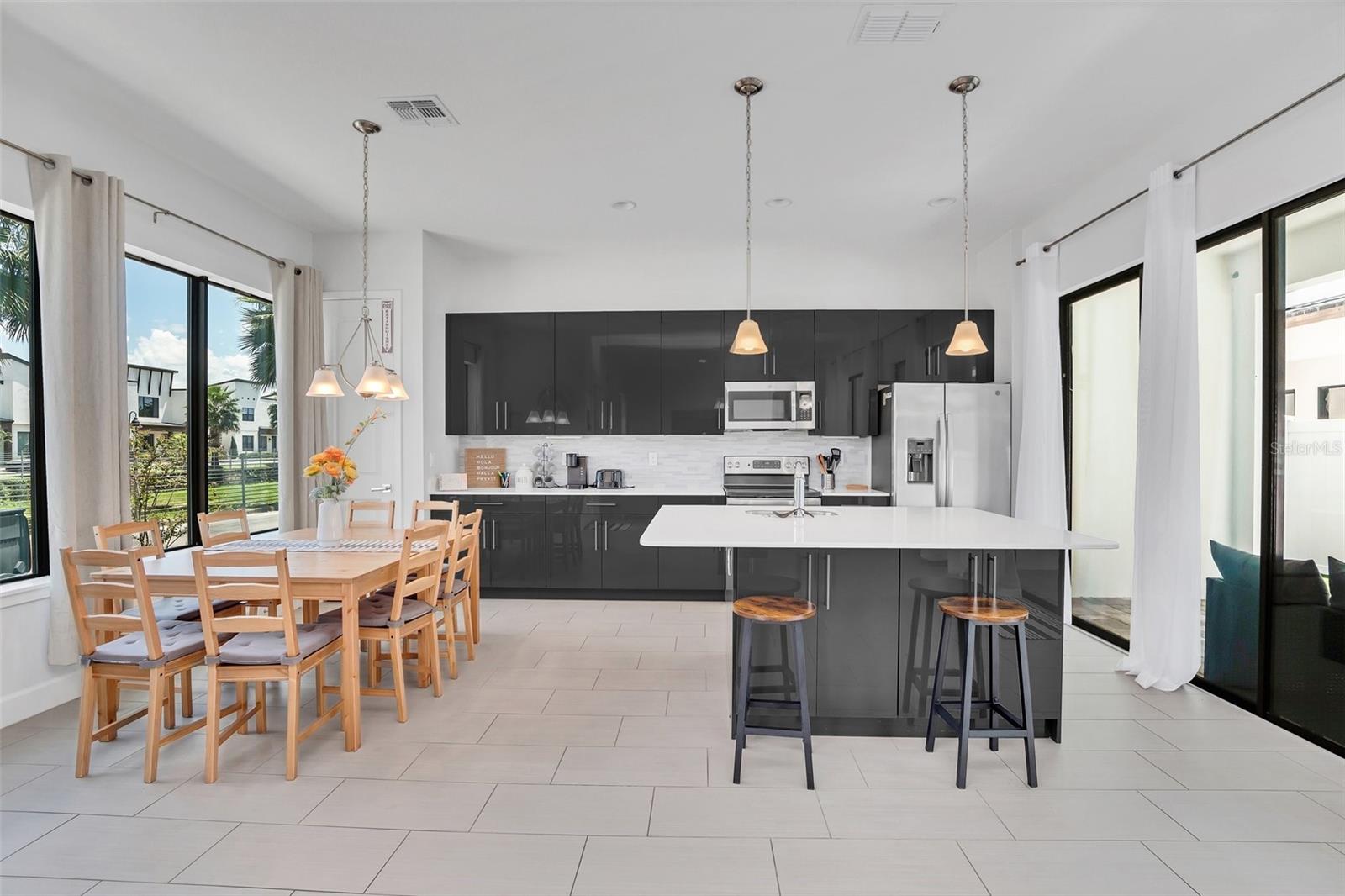 407 Villa Domani Way Property Photo 6