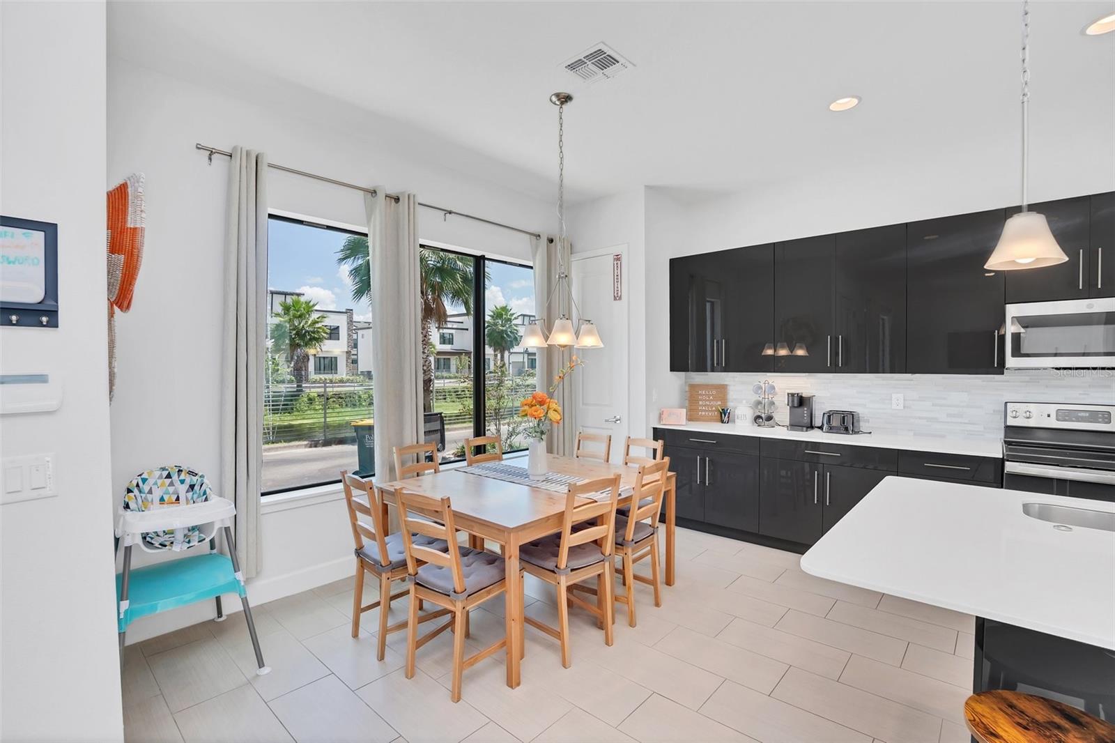407 Villa Domani Way Property Photo 8