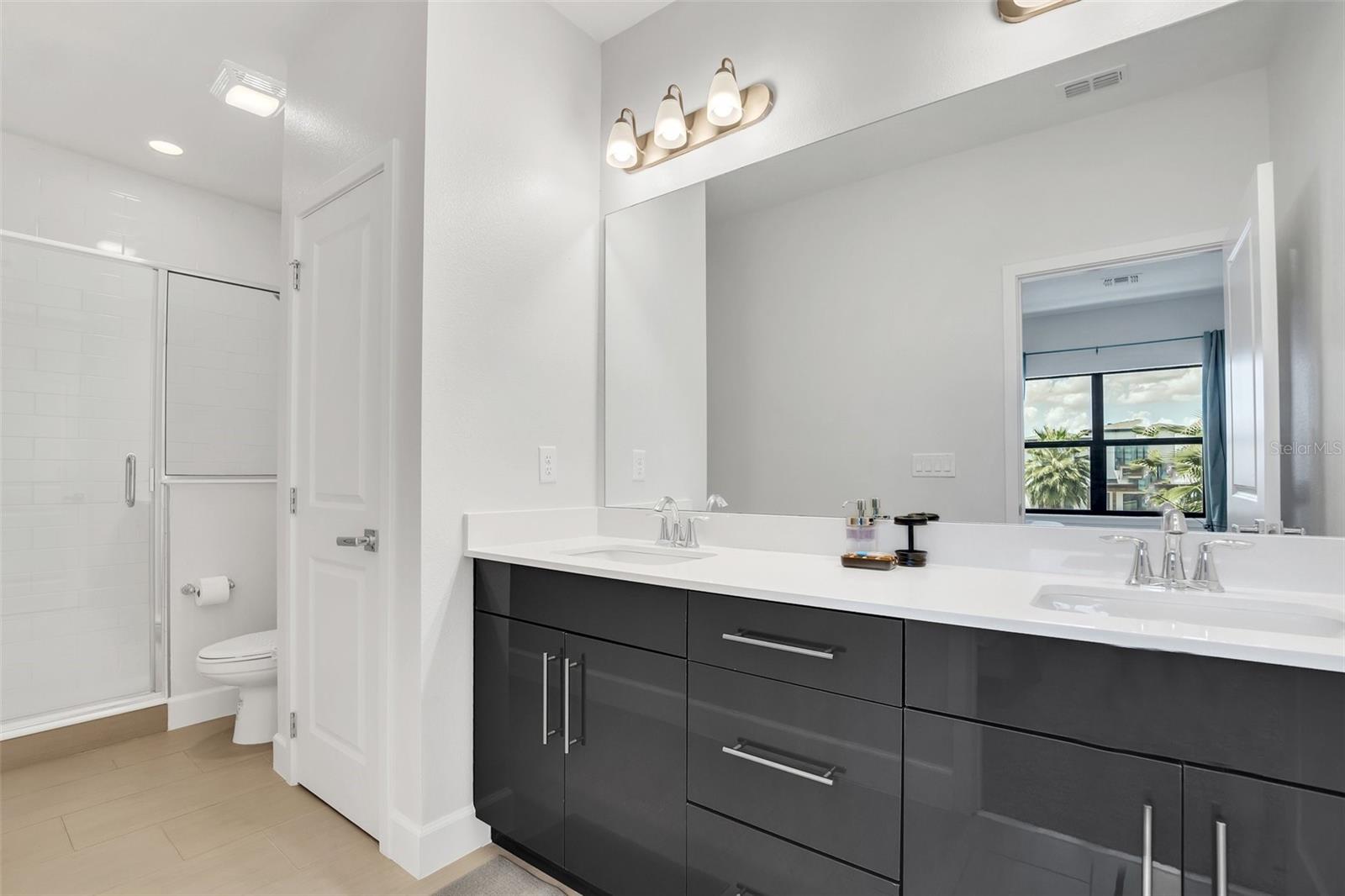 407 Villa Domani Way Property Photo 12