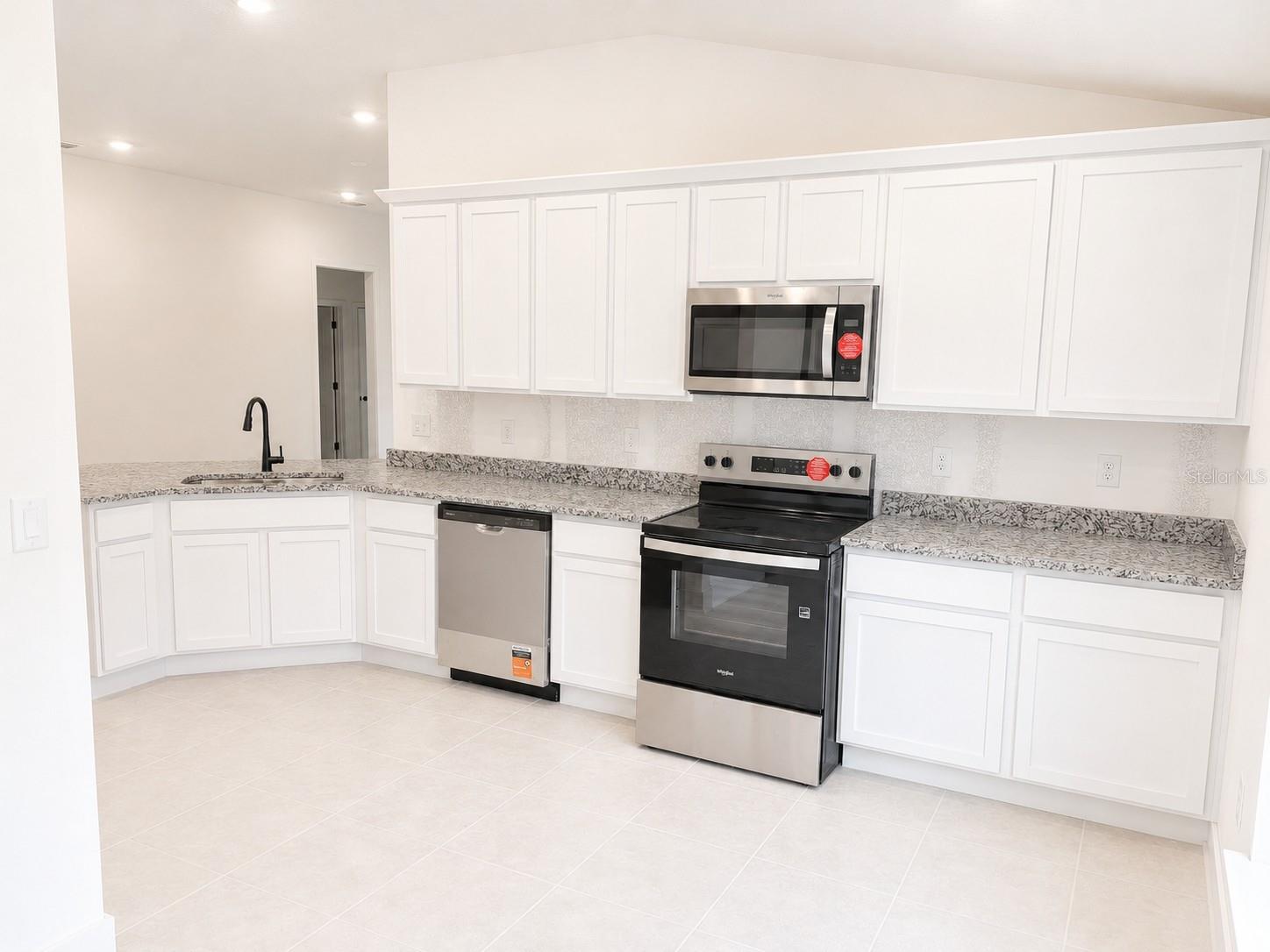 1639 Ann Rose Way Property Photo 3