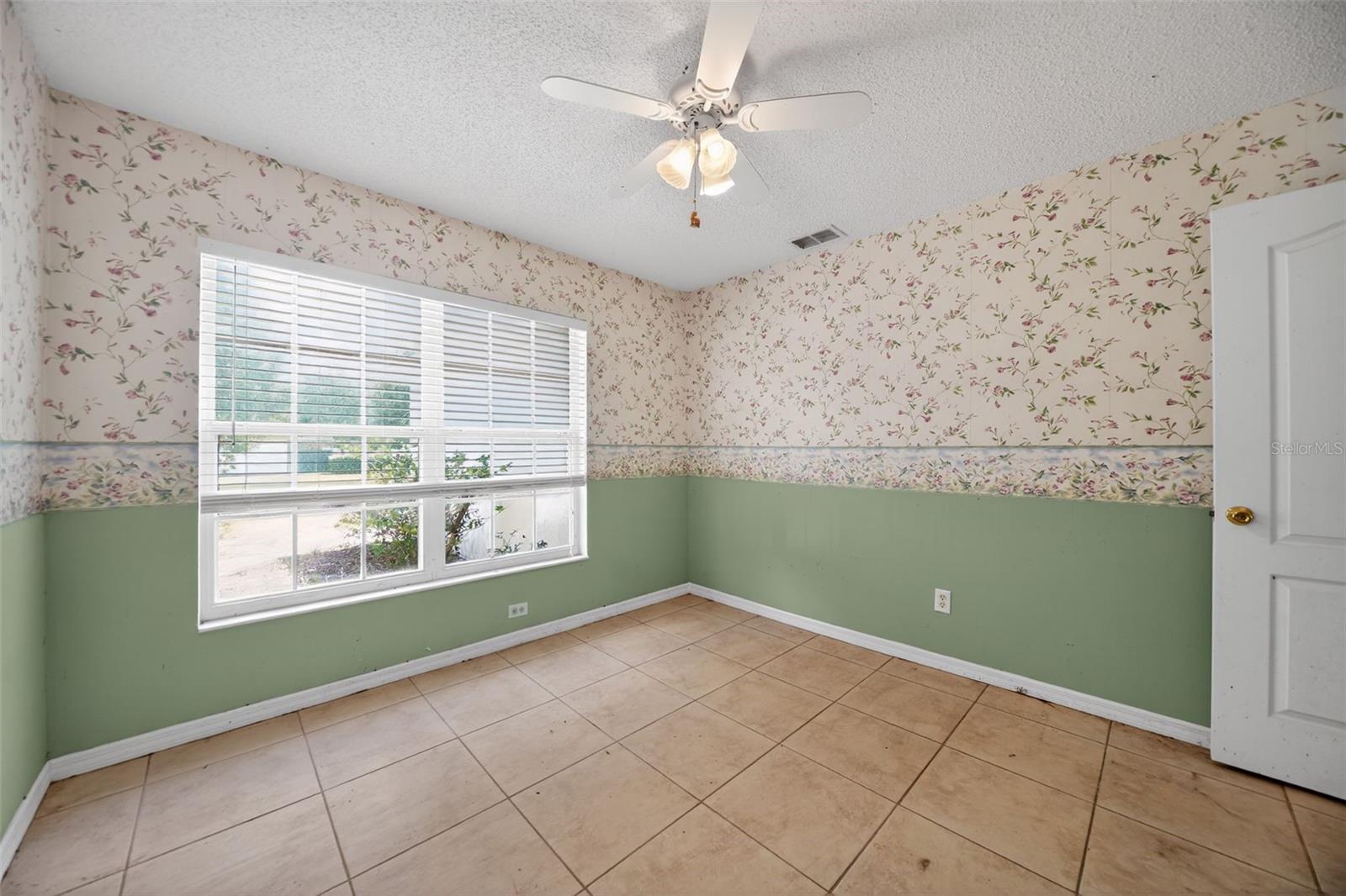 2518 Maywood St Property Photo 19