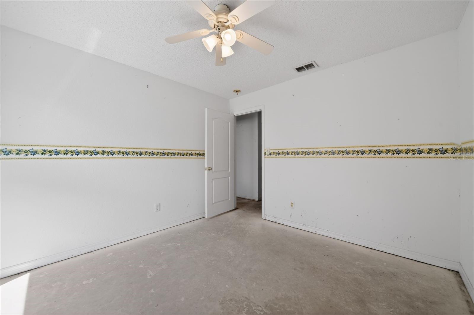 2518 Maywood St Property Photo 25