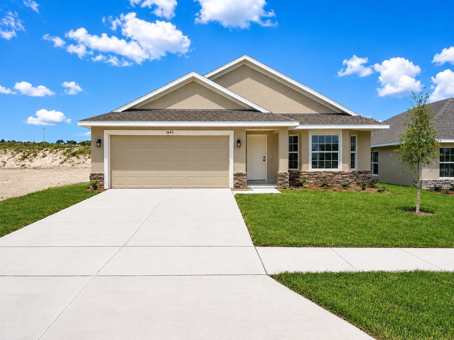 1643 Ann Rose Way Property Photo 1