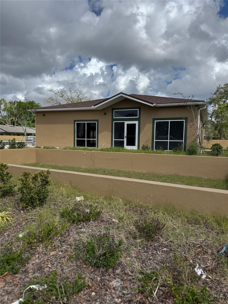 6315 Old Winter Garden Rd Property Photo 1