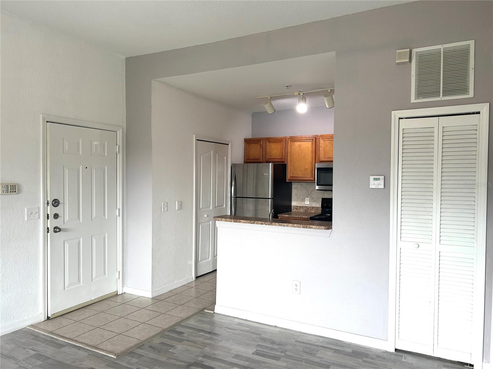 6137 Metrowest Blvd #307 Property Photo 8
