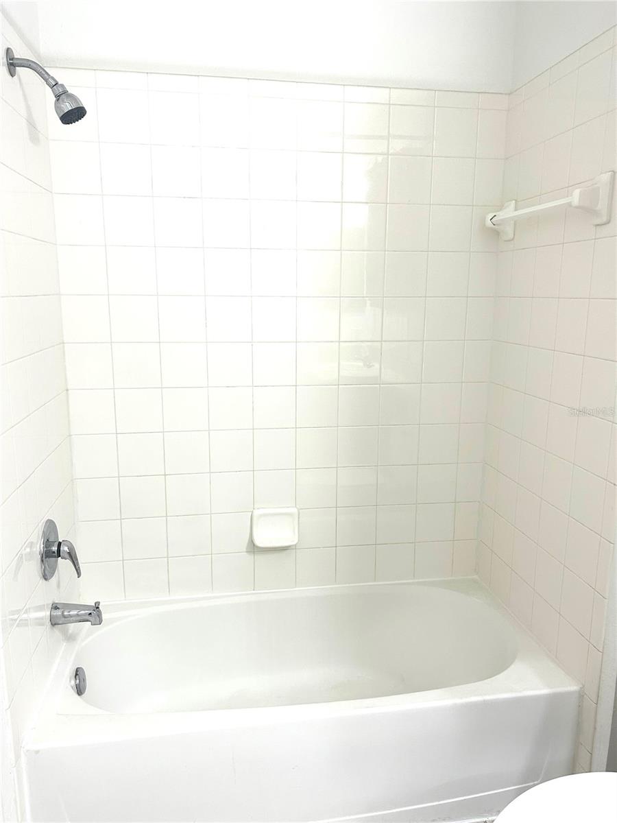 6137 Metrowest Blvd #307 Property Photo 16
