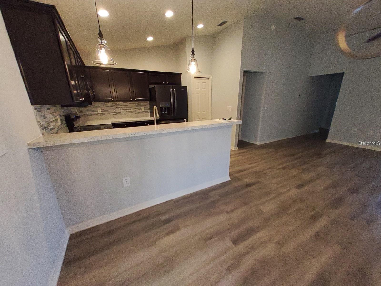 1531 Woodlark Dr Property Photo 3