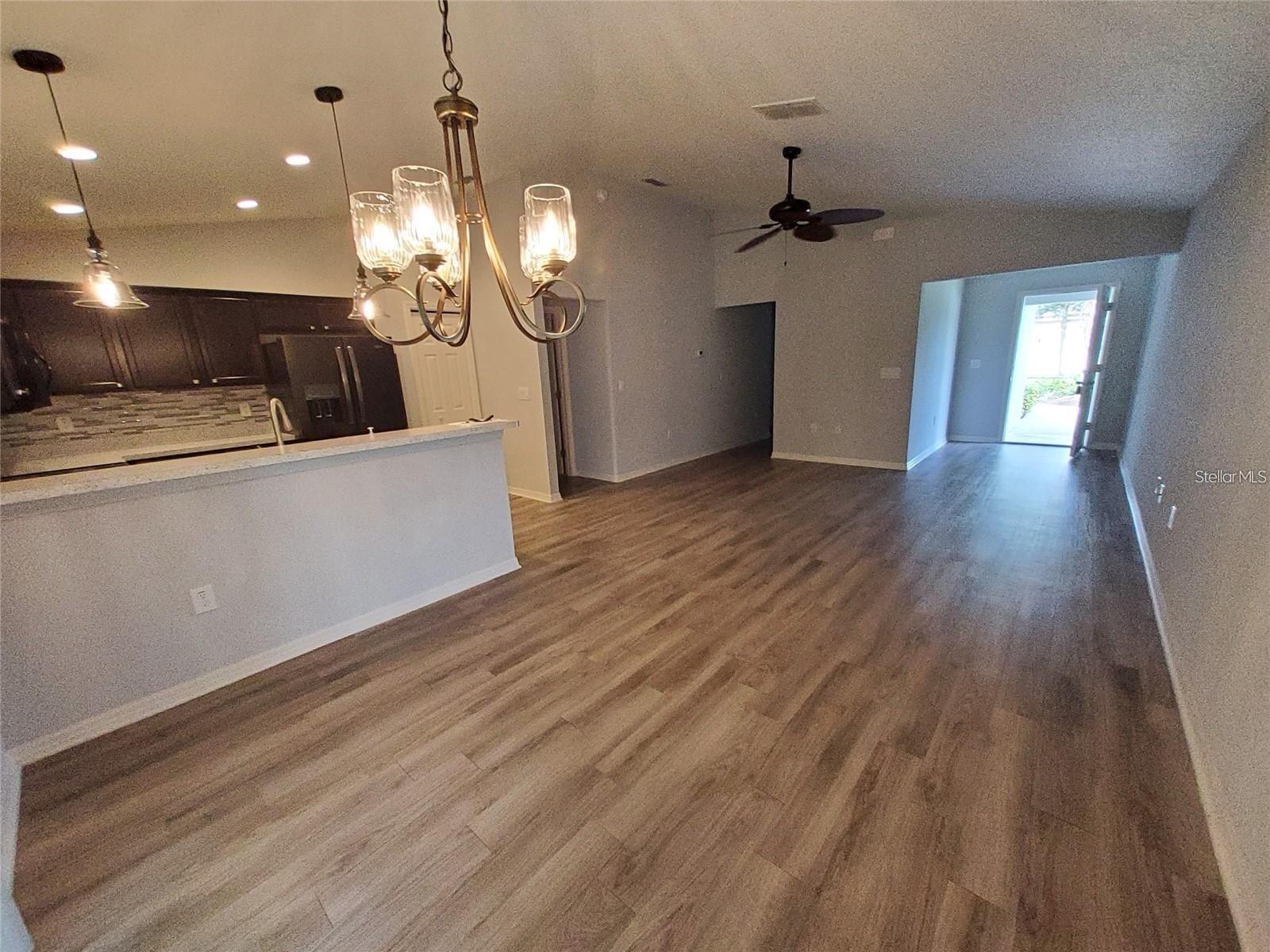 1531 Woodlark Dr Property Photo 4