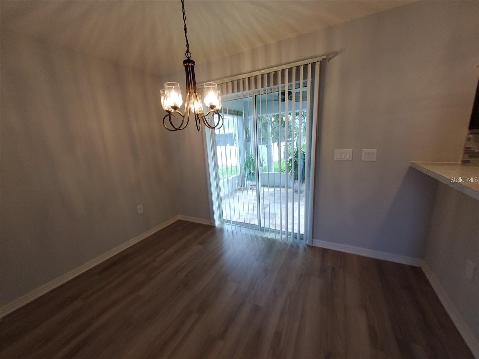 1531 Woodlark Dr Property Photo 5