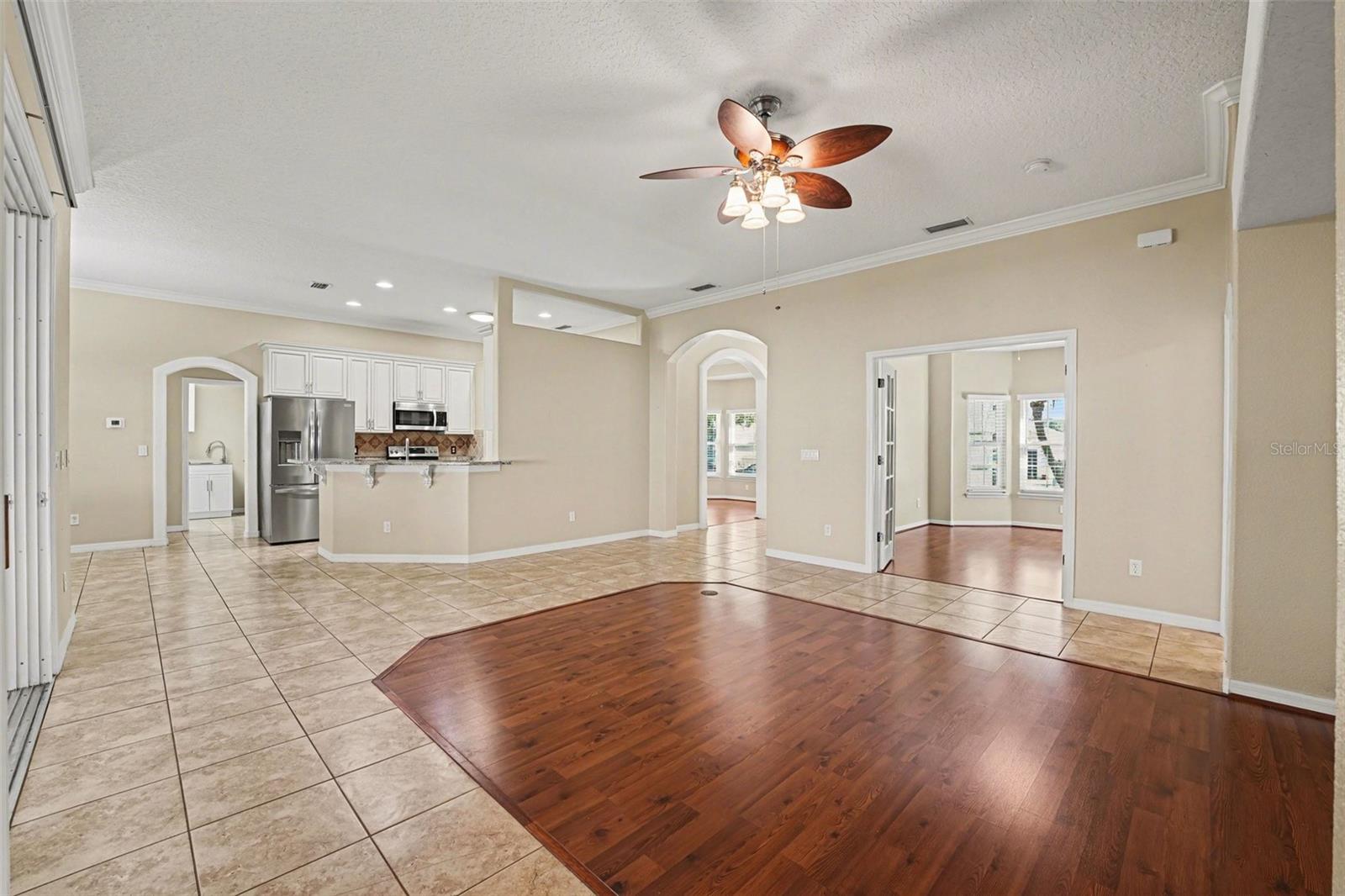 122 Costa Loop Property Photo 7