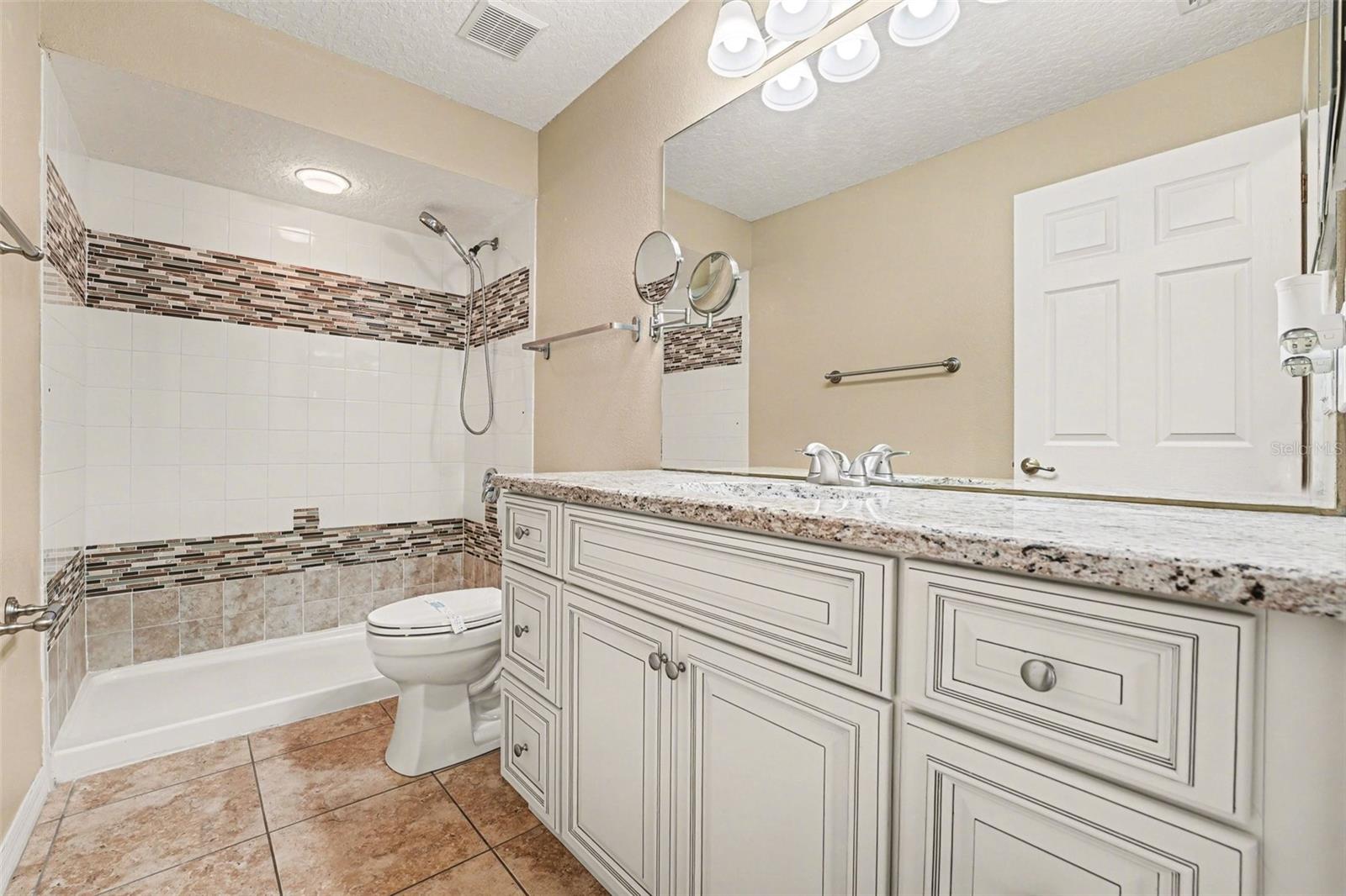 122 Costa Loop Property Photo 19