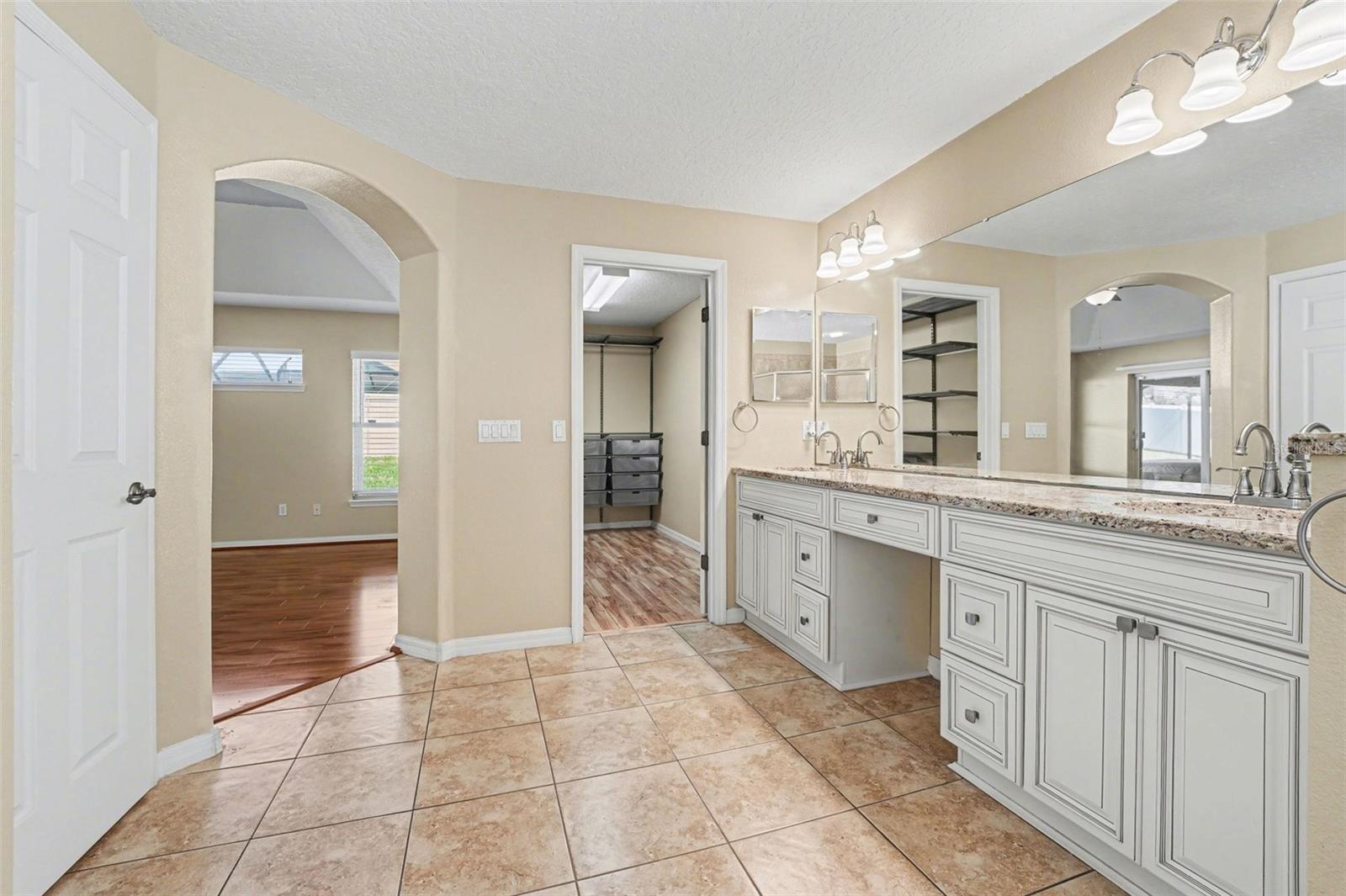122 Costa Loop Property Photo 22
