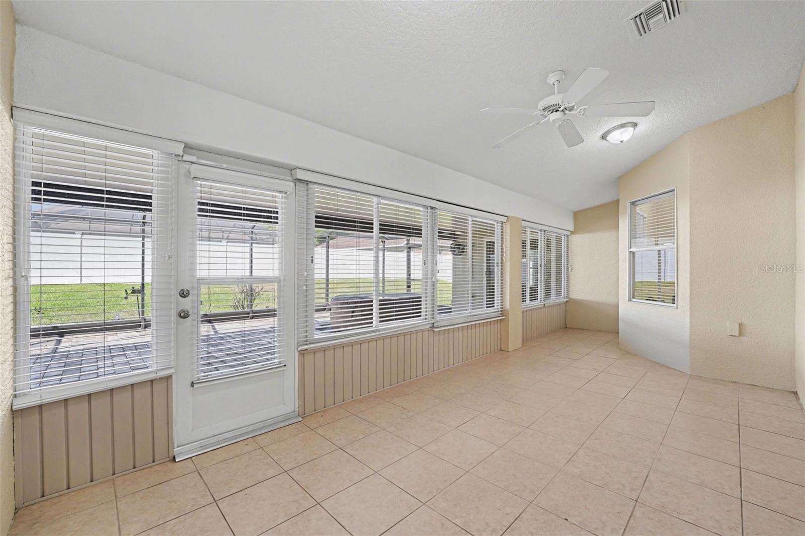 122 Costa Loop Property Photo 27