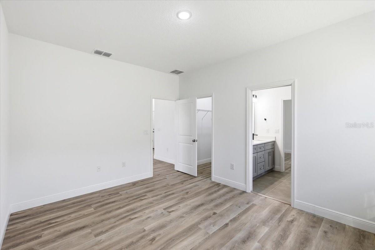 363 Villa Sorrento Cir Property Photo 18