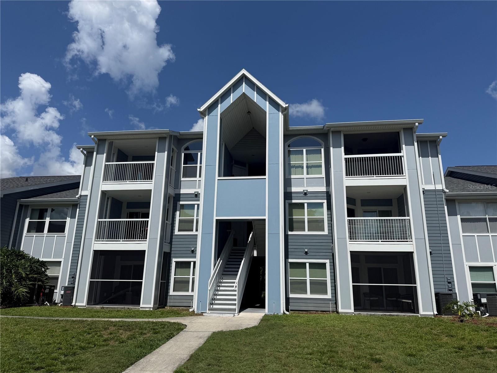 2592 Grassy Point Dr #112 Property Photo 1