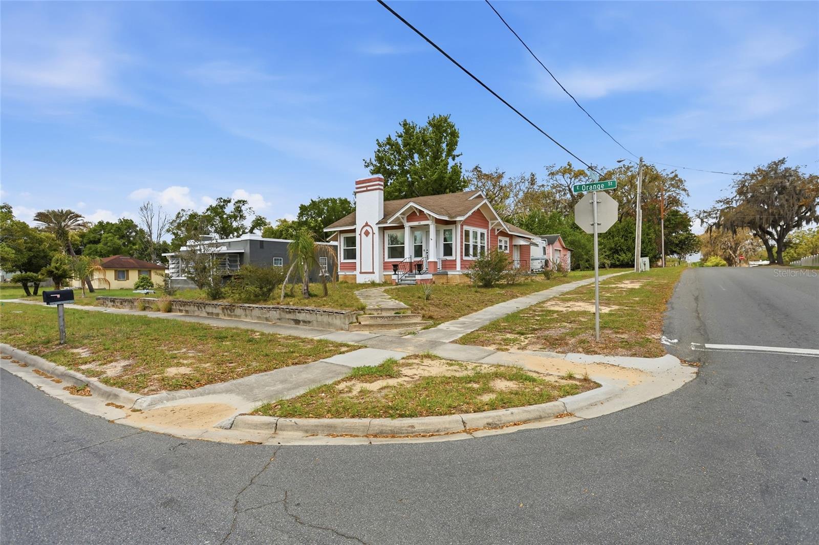 18 E Orange St Property Photo 1
