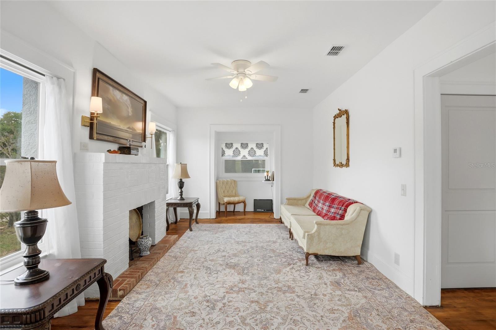 18 E Orange St Property Photo 4
