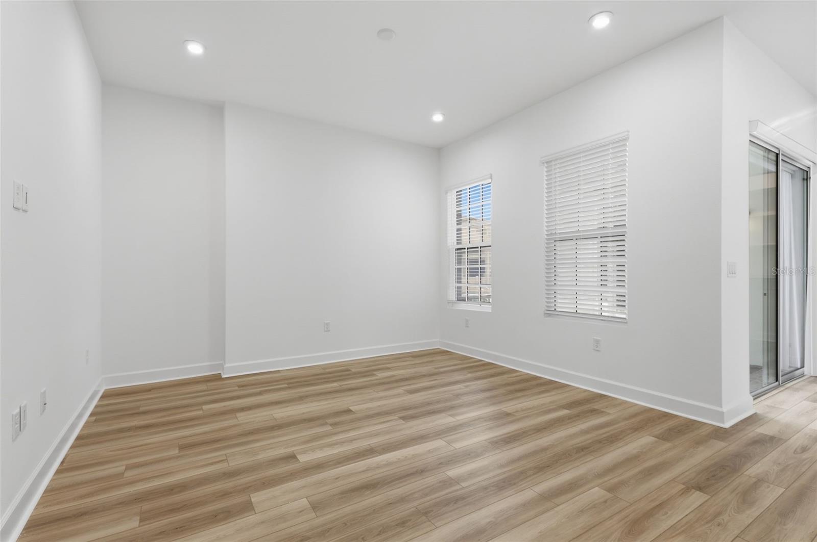 7410 Barrier Cove Way Property Photo 10