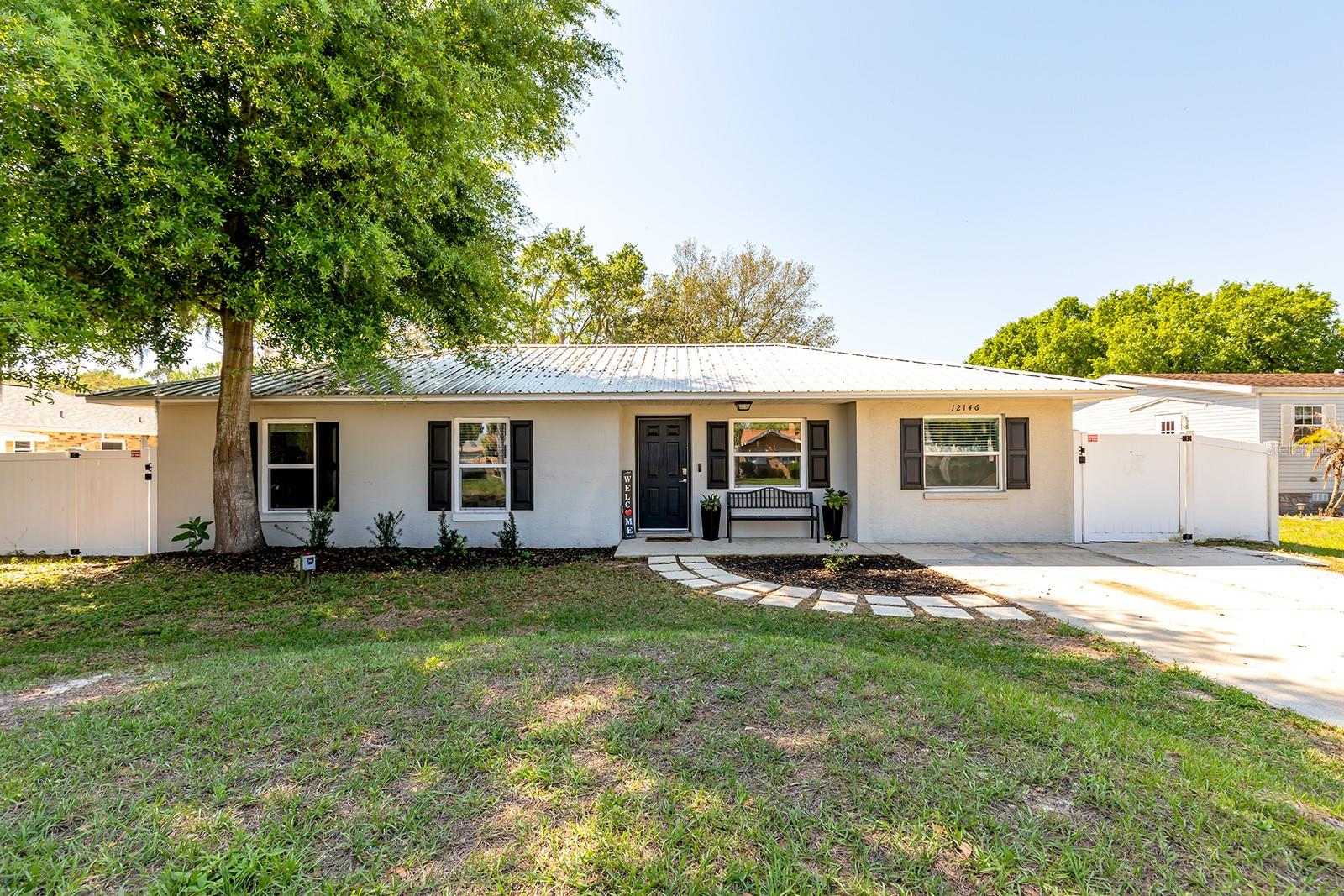 12146 Virginia Dr Property Photo 1