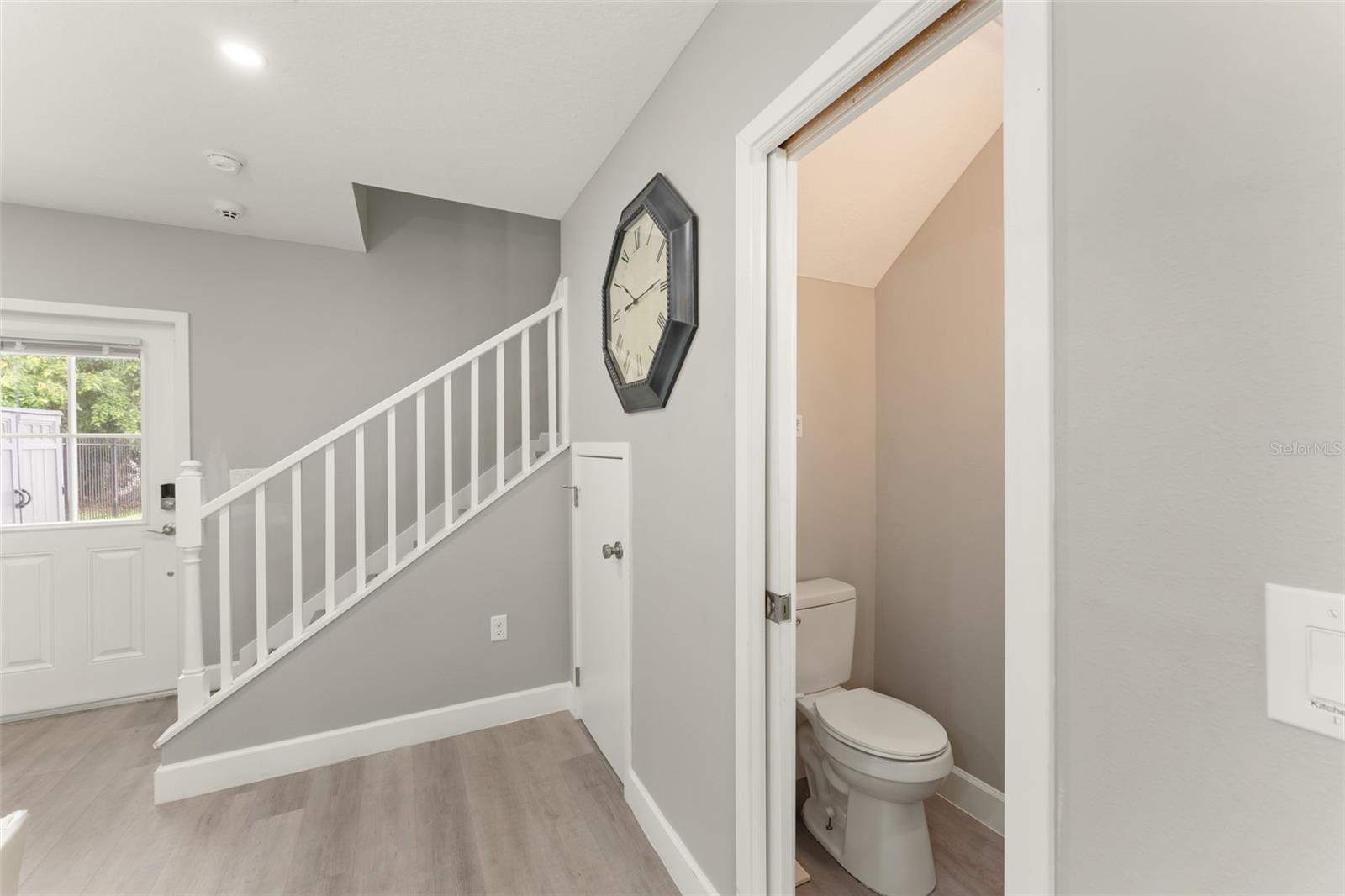 2951 Kings Rd Property Photo 12