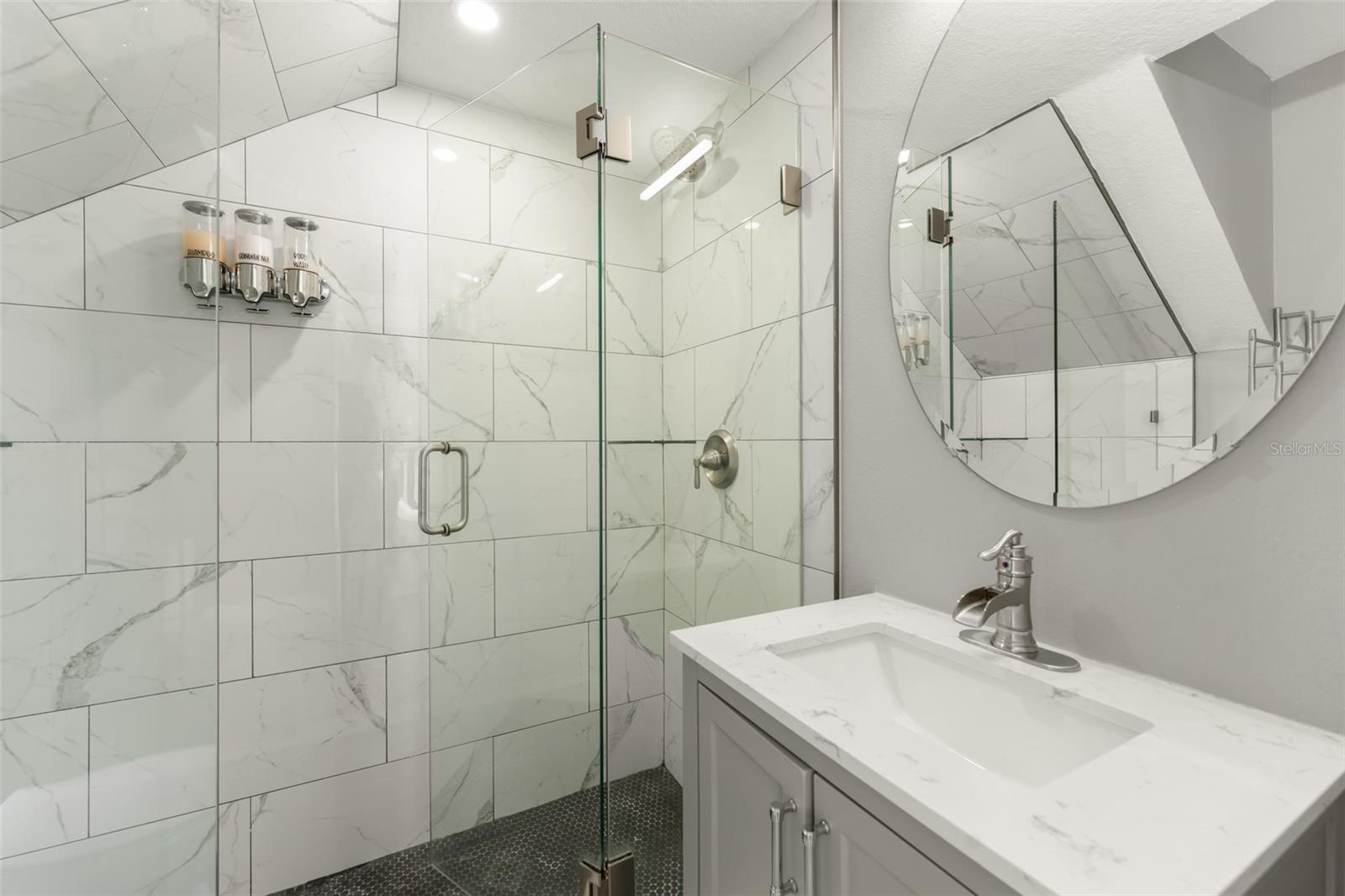 2951 Kings Rd Property Photo 23