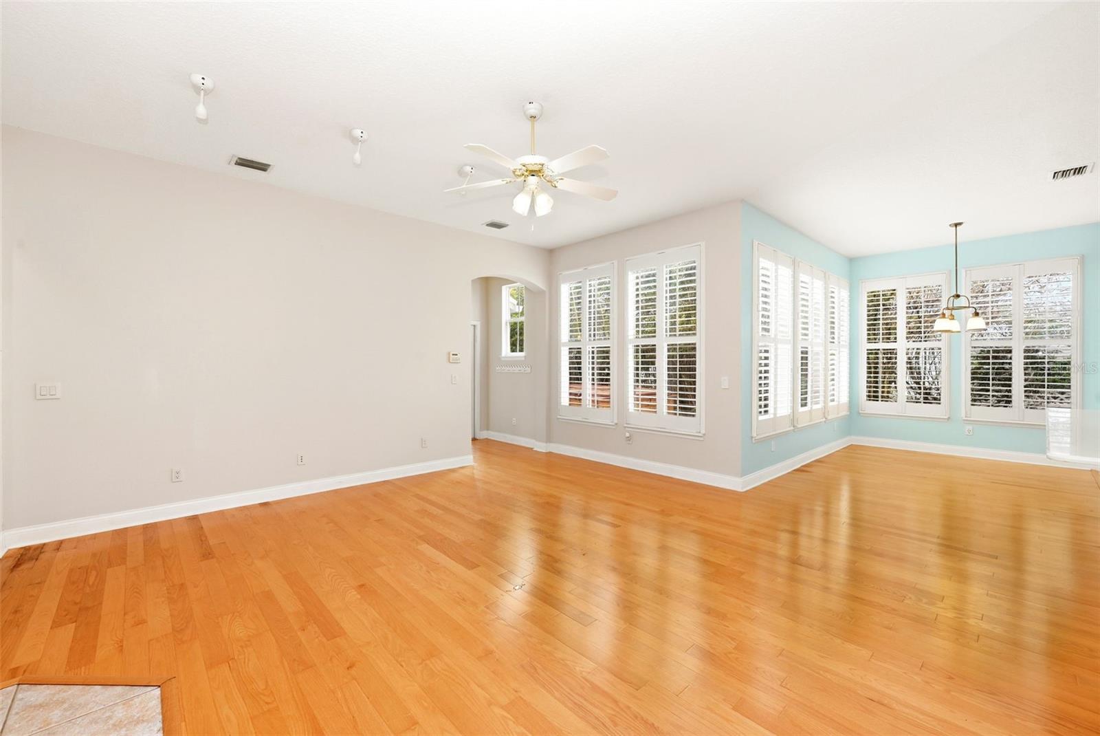 1110 Rush Ct Property Photo 15