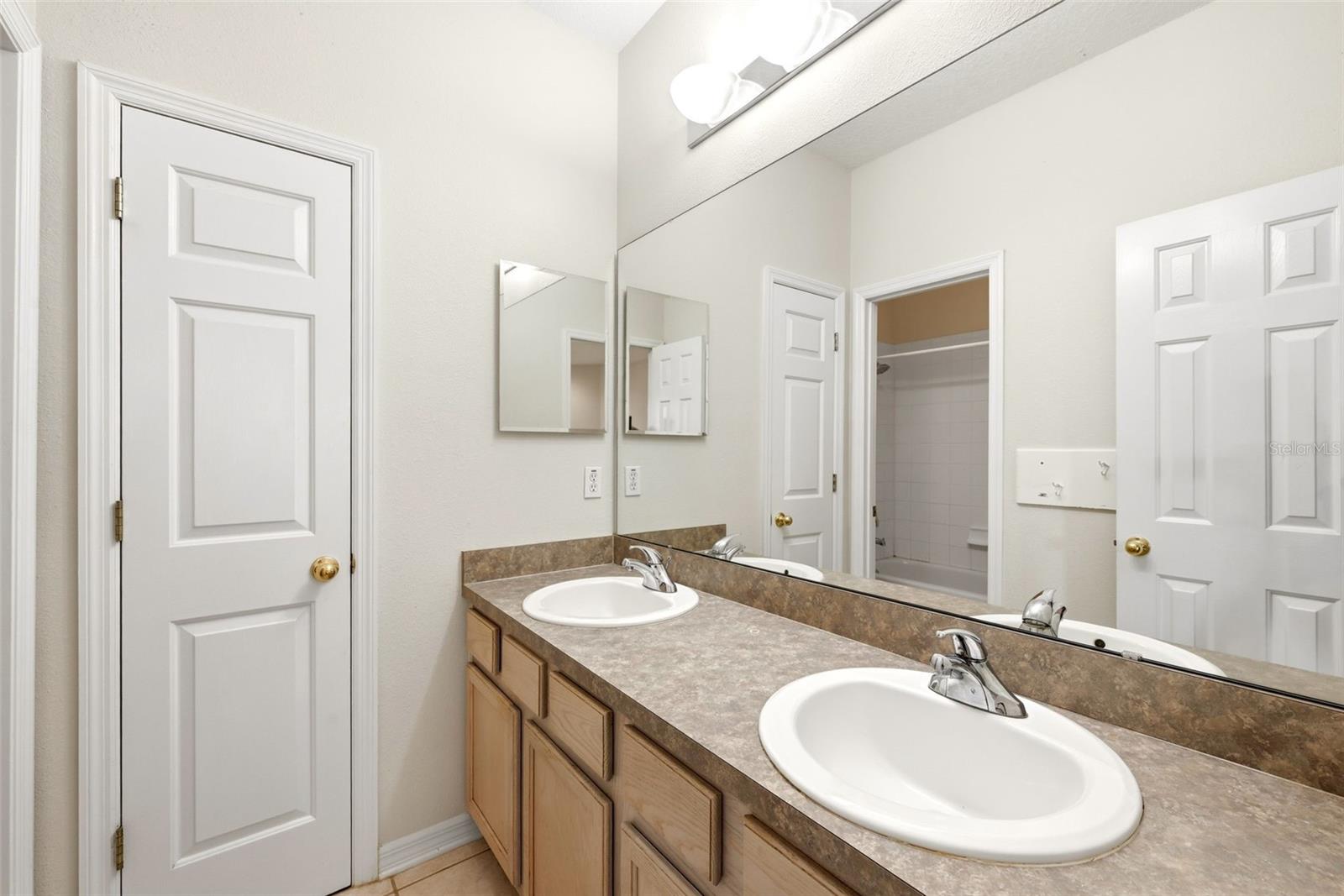 1110 Rush Ct Property Photo 40
