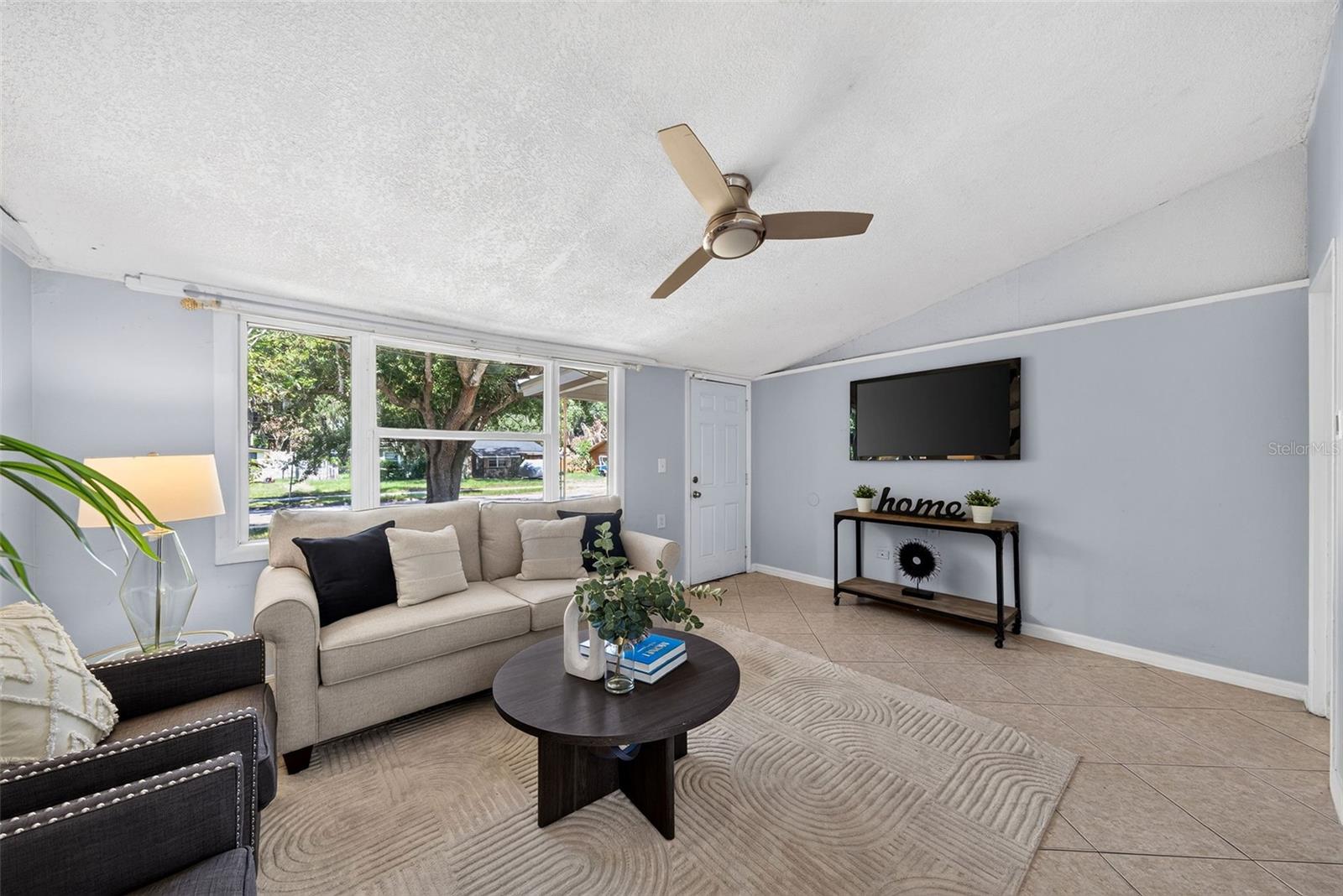 2317 S Summerlin Ave Property Photo 18